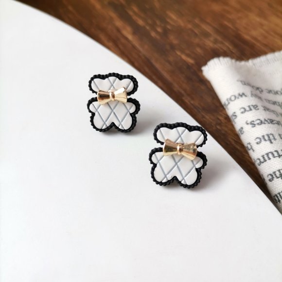 💙💕💕Last one⚡️Cute Plaid Bears Stud Earrings - Picture 6 of 15